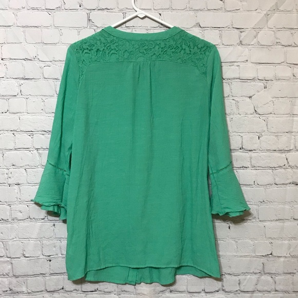 NWOT Green Lace Blouse - Picture 7 of 9